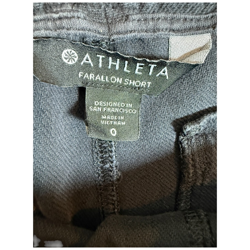 Athleta Black Farallon Women's‎ Casual Shorts Size 0 Work Out Run Outdoors Hike - Picture 3 of 3